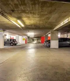 Pourquoi les frais de notaire pour un garage diffèrent-ils des autres biens immobiliers